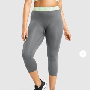 GYMSHARK FIT SEAMLESS CROPPED LEGGINGS